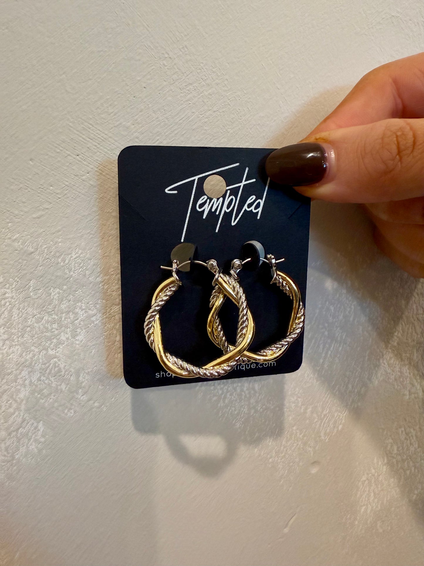 28mm two tone twist cable hoops