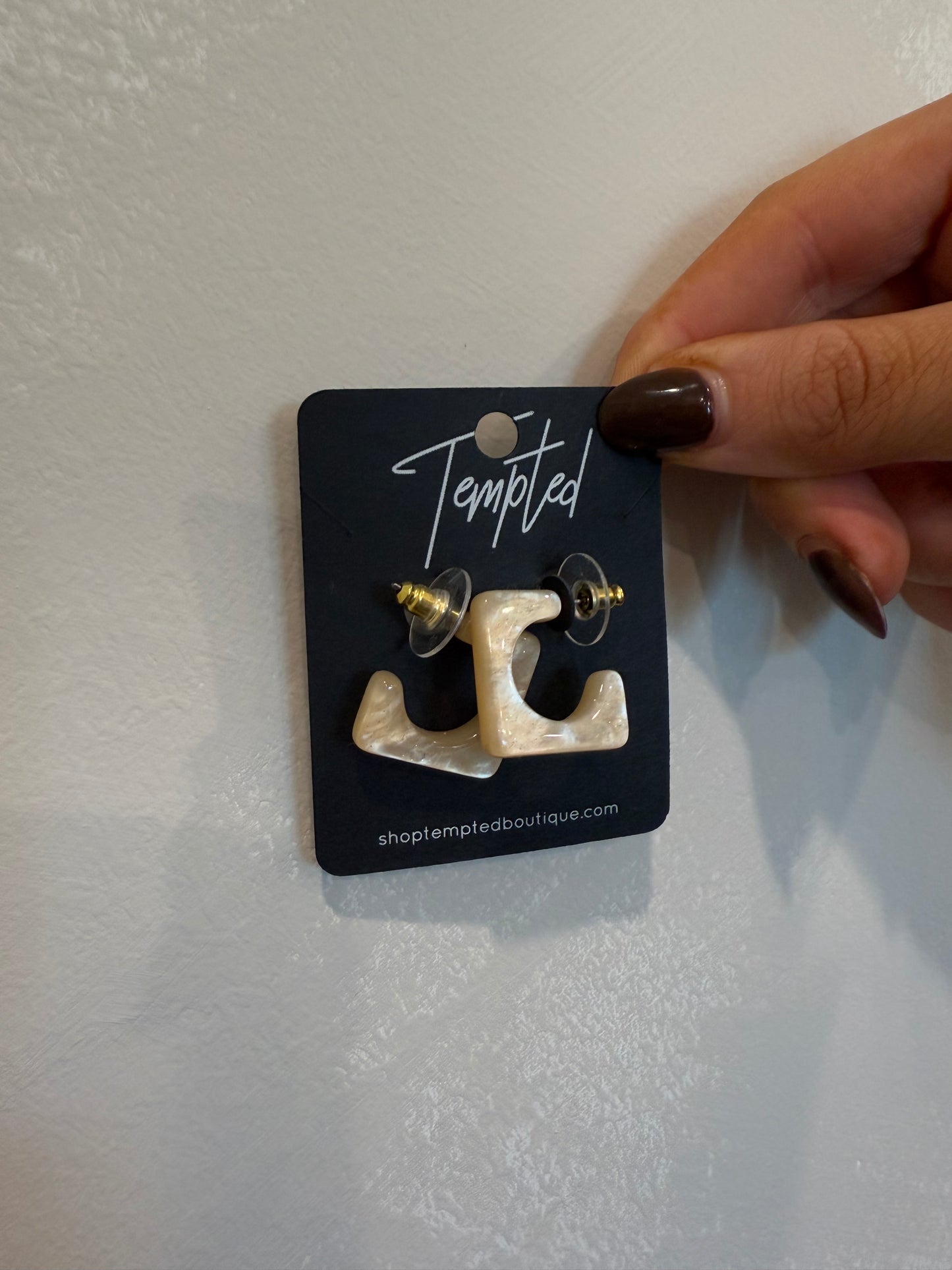 acrylic square huggies