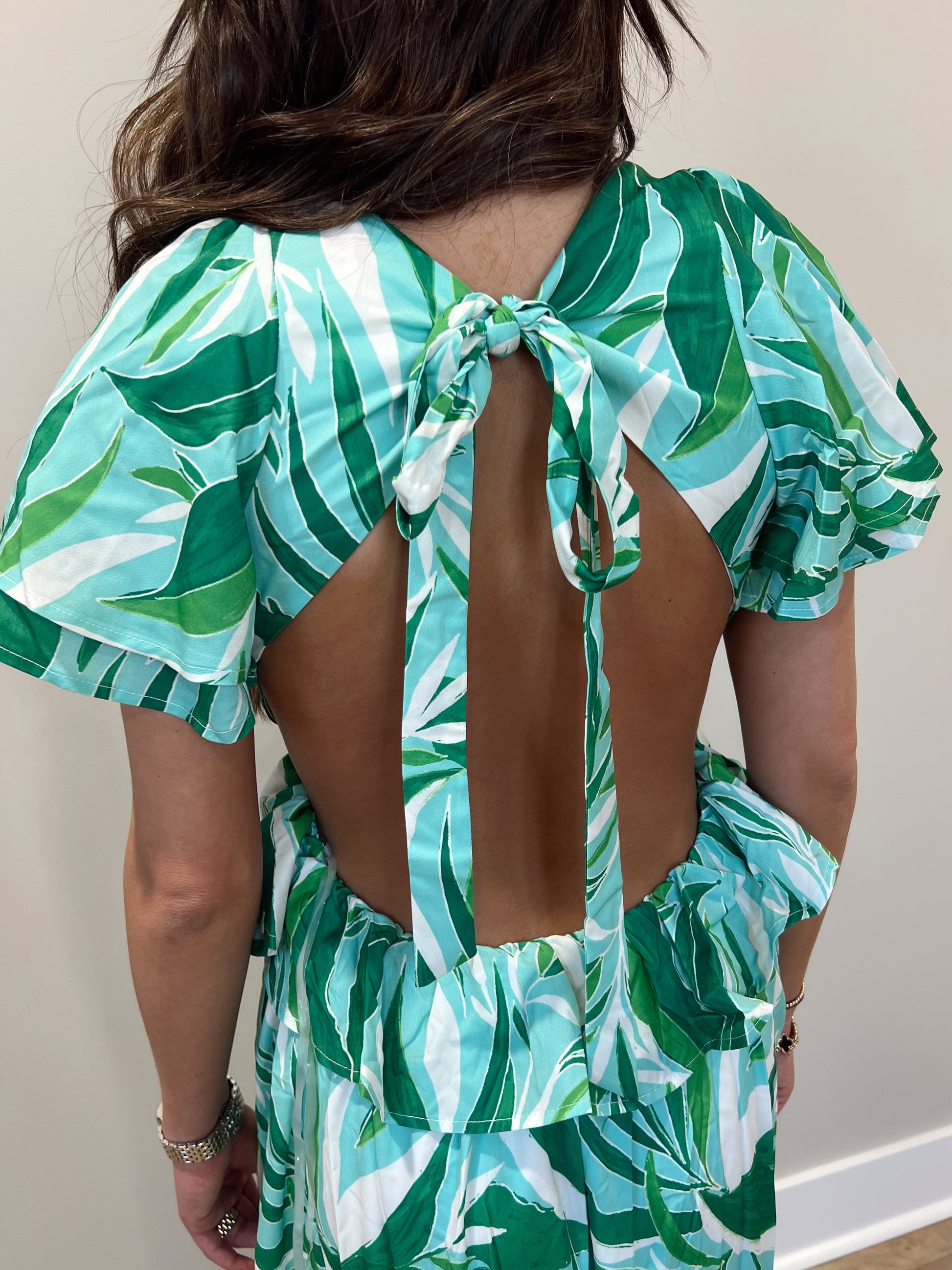 green leaf maxi dress FARM Rio Green Monstera Leaf Sleeveless Maxi Dress XS / Green